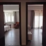 Mir Octavio Hotel