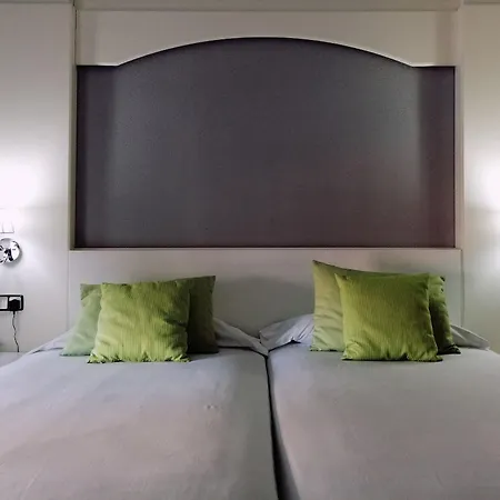 ミール オクタビオ 4* アルヘシラス