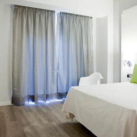 Hotel Mir Octavio