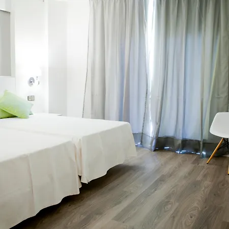 Mir Octavio Hotel 4*