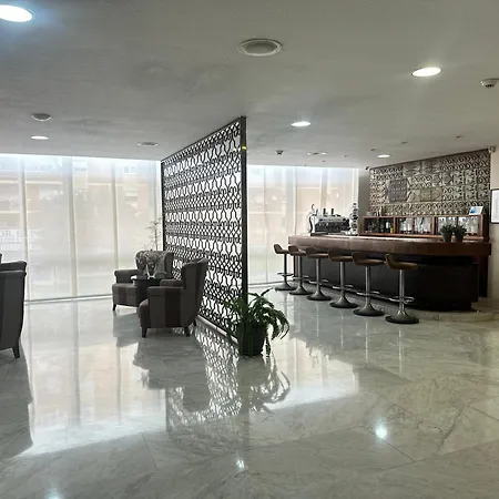 Mir Octavio 4* Algeciras