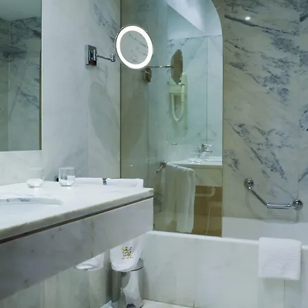 ホテル ミール オクタビオ アルヘシラス