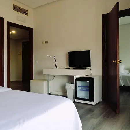 ミール オクタビオ 4* アルヘシラス