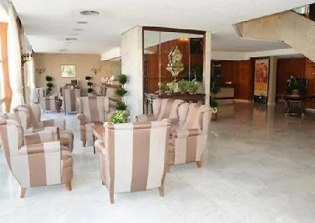 Hotel Mir Octavio