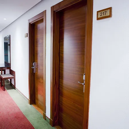 Hotel Mir Octavio