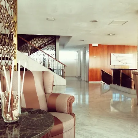 Mir Octavio Otel Algeciras