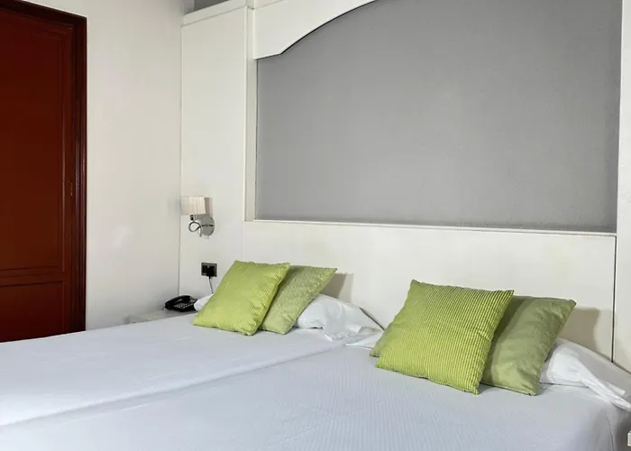 Mir Octavio 4* Algeciras